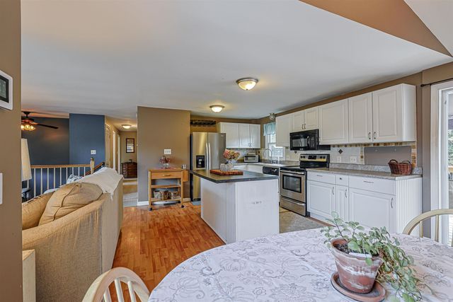 39 Salmon Falls Road, Rochester, NH 03868