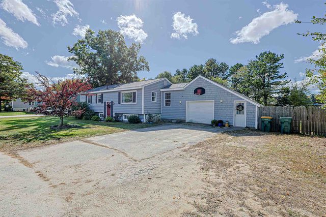 39 Salmon Falls Road, Rochester, NH 03868