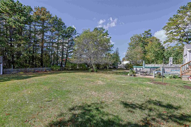 39 Salmon Falls Road, Rochester, NH 03868