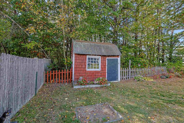 39 Salmon Falls Road, Rochester, NH 03868