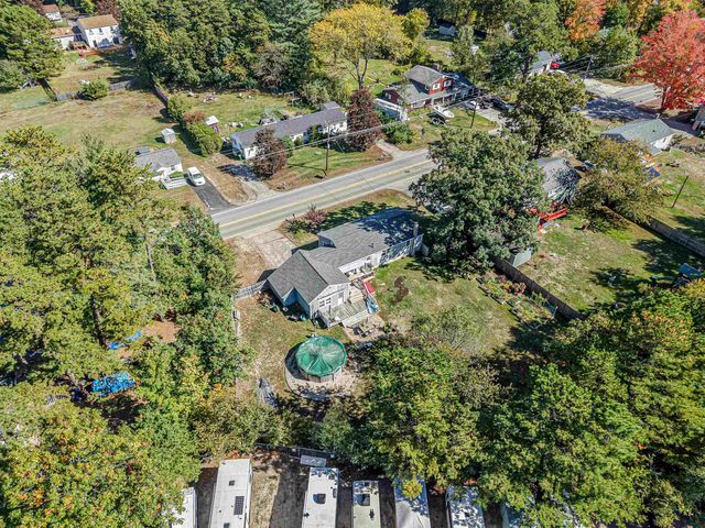 39 Salmon Falls Road, Rochester, NH 03868