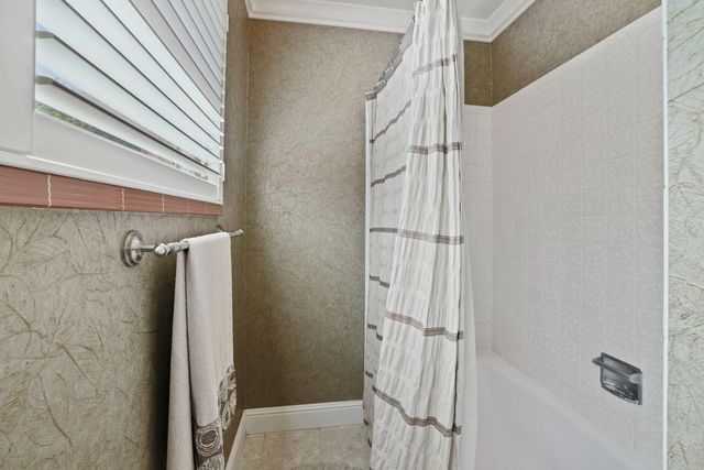 704 Rimby Ave, Lodi, CA 95240