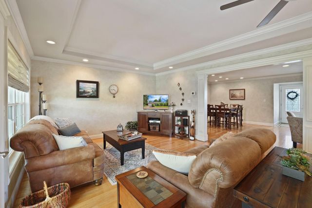 704 Rimby Ave, Lodi, CA 95240