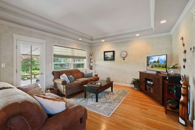 704 Rimby Ave, Lodi, CA 95240