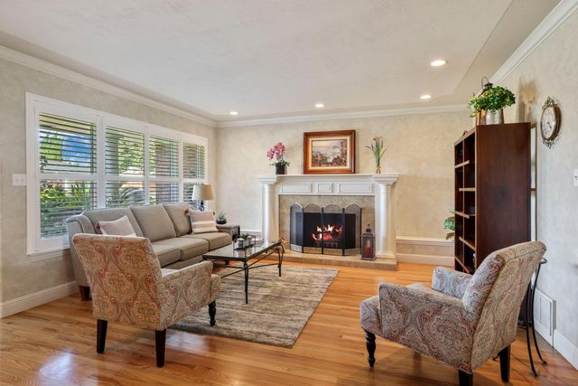 704 Rimby Ave, Lodi, CA 95240