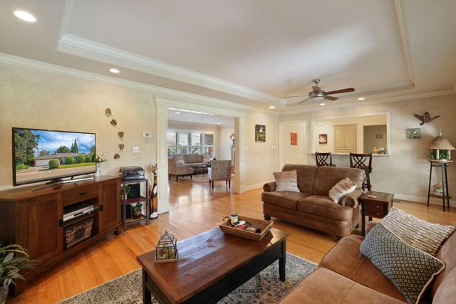 704 Rimby Ave, Lodi, CA 95240