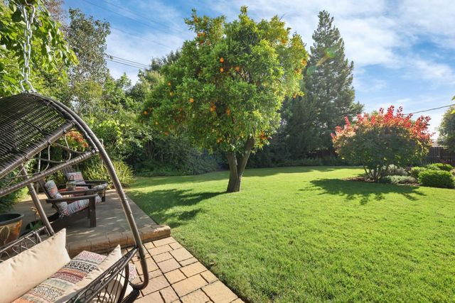 704 Rimby Ave, Lodi, CA 95240