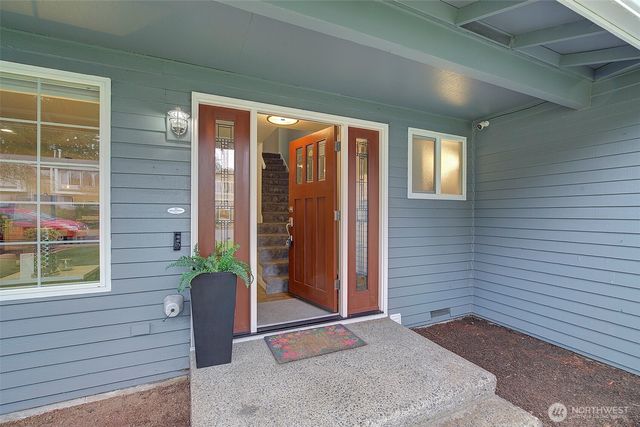 13227 NE 130th Place, Kirkland, WA 98034