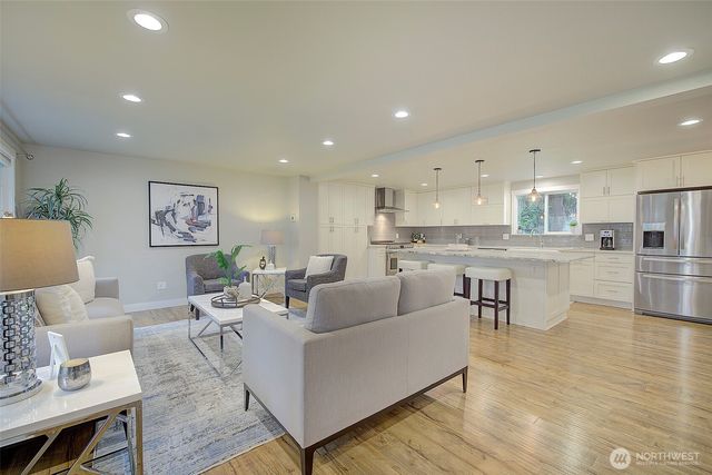 13227 NE 130th Place, Kirkland, WA 98034