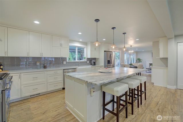 13227 NE 130th Place, Kirkland, WA 98034