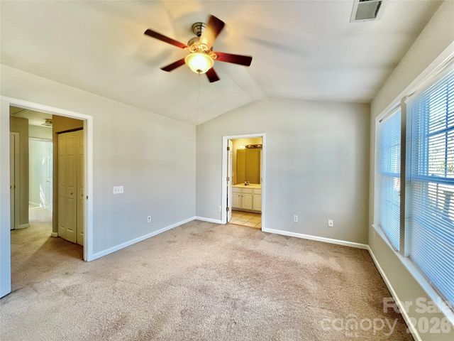 2762 Thornbush Court, Charlotte, NC 28270