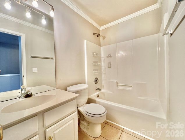 2762 Thornbush Court, Charlotte, NC 28270