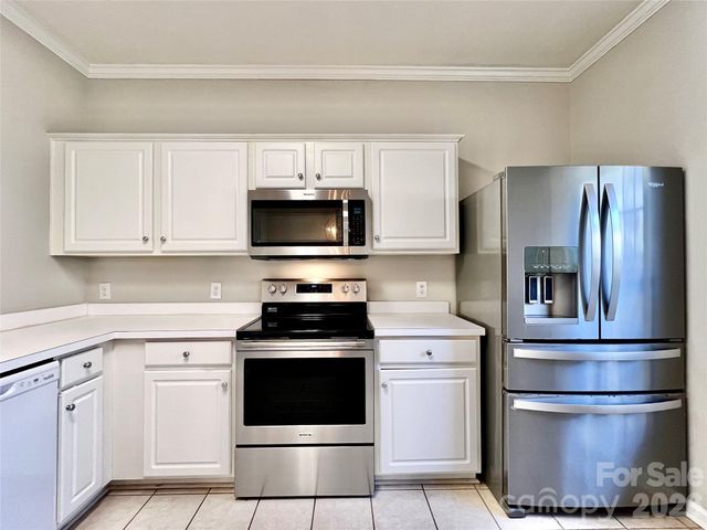 2762 Thornbush Court, Charlotte, NC 28270