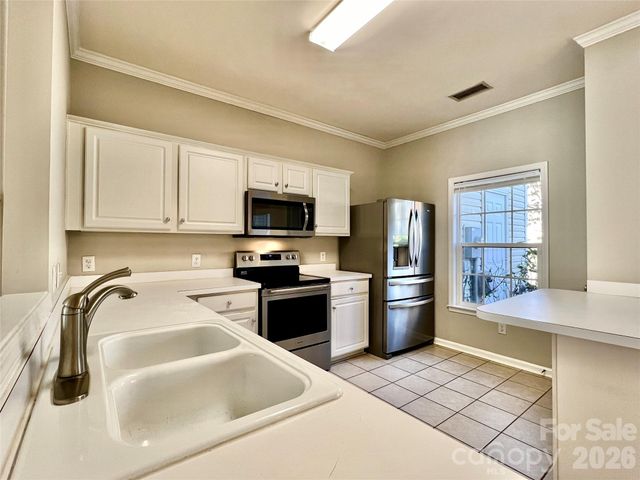 2762 Thornbush Court, Charlotte, NC 28270