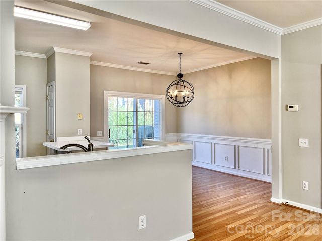 2762 Thornbush Court, Charlotte, NC 28270