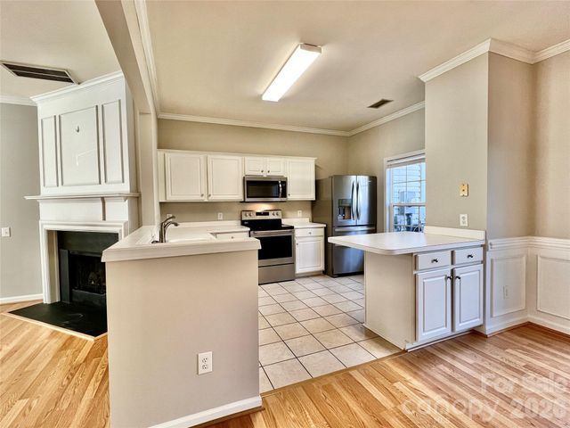 2762 Thornbush Court, Charlotte, NC 28270