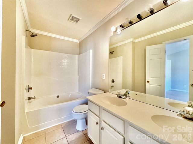 2762 Thornbush Court, Charlotte, NC 28270