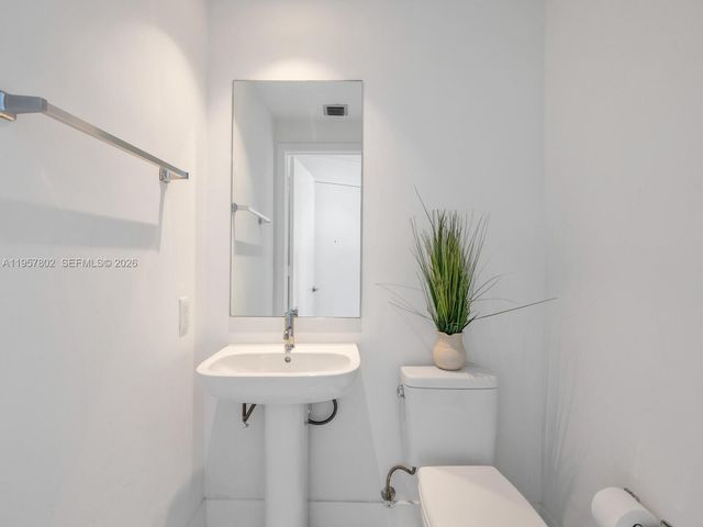 2900 NE 7th Ave 3301, Miami, FL 33137