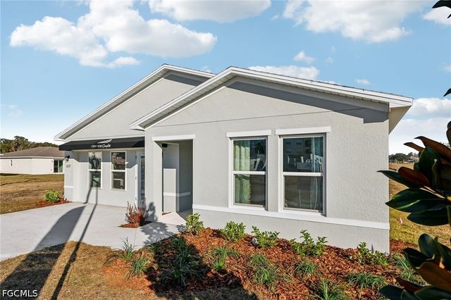 910 AVERY ST S, Lehigh Acres, FL 33974