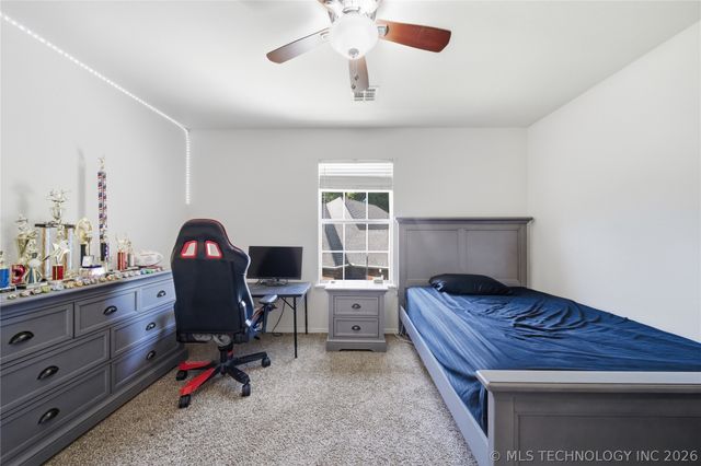 1812 S Dogwood Place, Broken Arrow, OK 74012