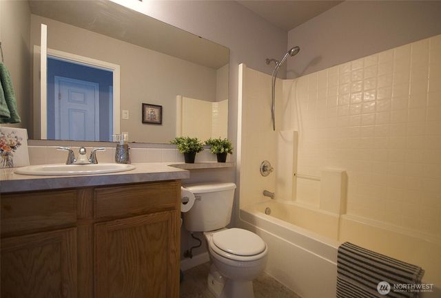 15207 Carter Loop SE, Yelm, WA 98597