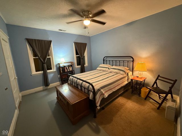 108 W Madison Street, Alexandria, IN 46001