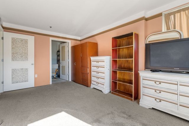 113 Sumner St 23, Boston, MA 02128