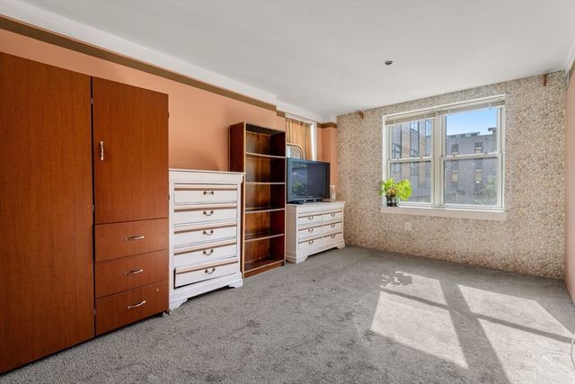 113 Sumner St 23, Boston, MA 02128