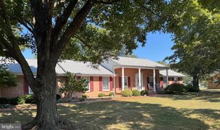 7213 CHANCELLOR RD, Fredericksburg, VA 22407