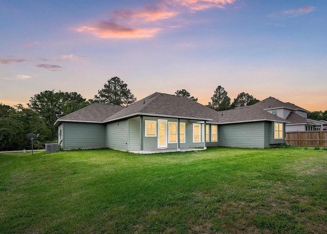 26579 Pin Oak Drive, Hempstead, TX 77445