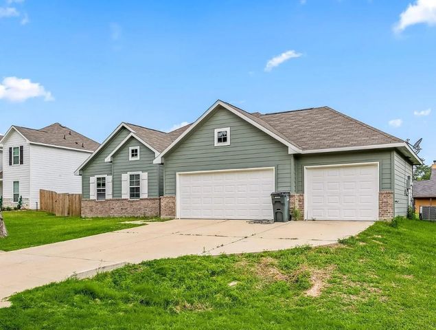 26579 Pin Oak Drive, Hempstead, TX 77445