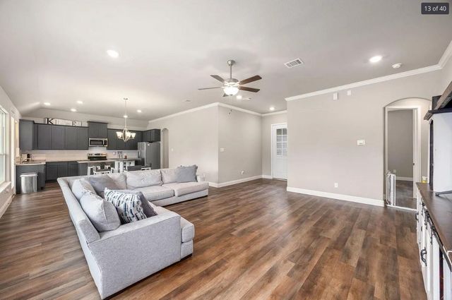 26579 Pin Oak Drive, Hempstead, TX 77445