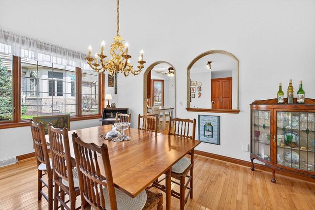 8623 Country Club DRIVE, Franklin, WI 53132