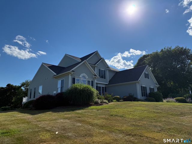 21-1 Haywagon Drive, Old Lyme, CT 06371