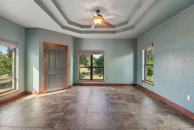 1611 Saddlewood Blvd, Kerrville, TX 78028