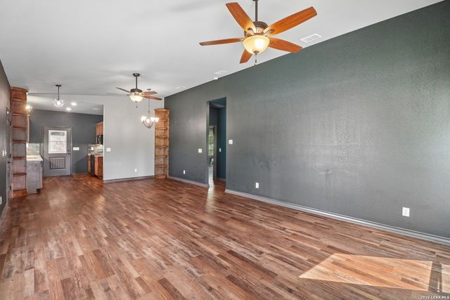 1611 Saddlewood Blvd, Kerrville, TX 78028
