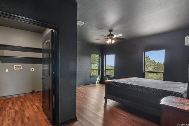 1611 Saddlewood Blvd, Kerrville, TX 78028
