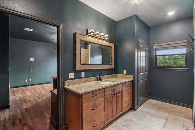1611 Saddlewood Blvd, Kerrville, TX 78028