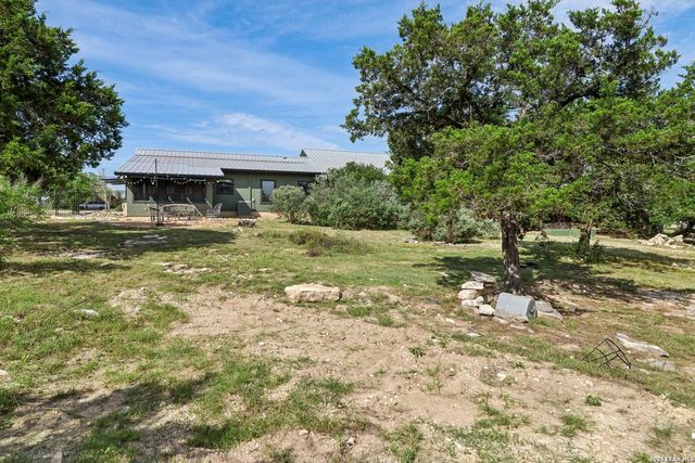 1611 Saddlewood Blvd, Kerrville, TX 78028