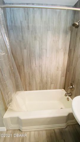 914 N Wild Olive Ave Unit 912, Daytona Beach, FL 32118