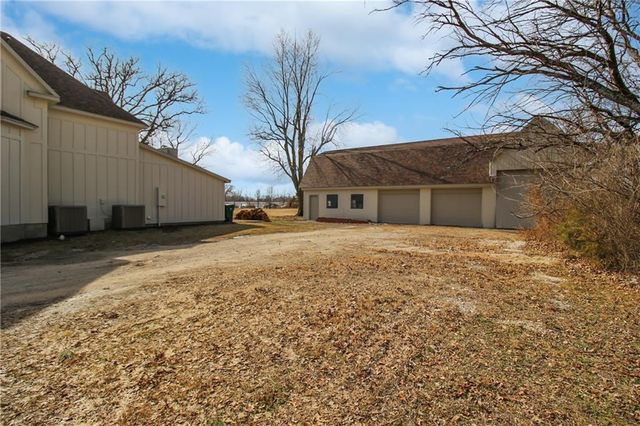 204 N 32nd Street, Parsons, KS 67357