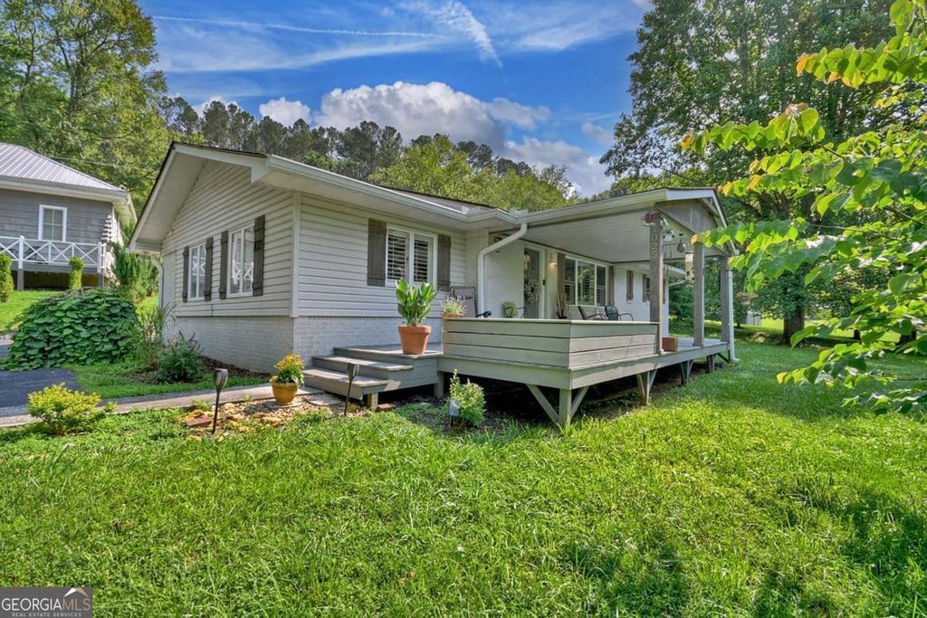 1025 Mineral Bluff Highway, Mineral Bluff, GA 30559