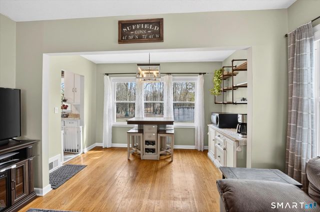 610 East Street South, Suffield, CT 06078