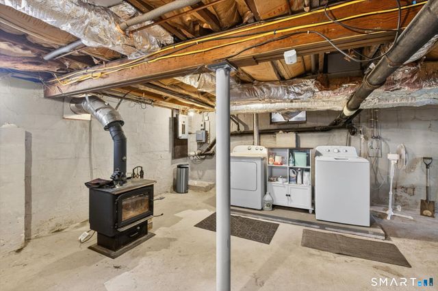 610 East Street South, Suffield, CT 06078