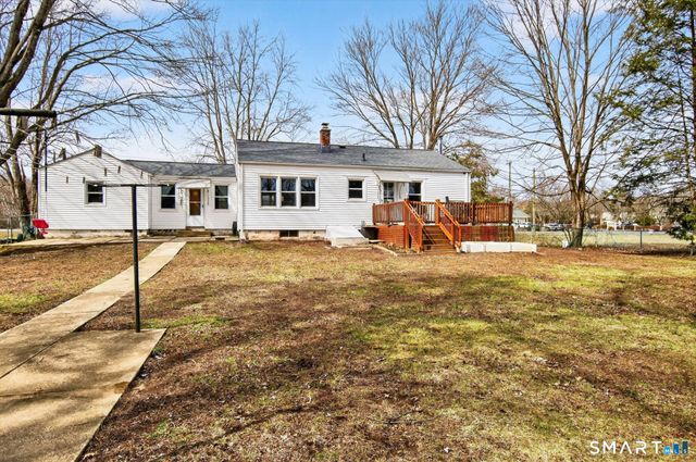 610 East Street South, Suffield, CT 06078