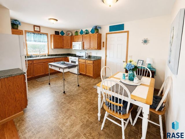 1129 Pactola CV Cove, Brookings, SD 57006