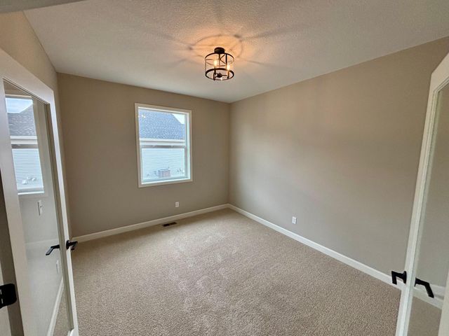 916 Kepler Avenue NE, Hanover, MN 55341