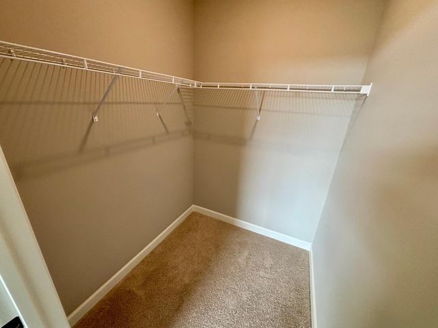 916 Kepler Avenue NE, Hanover, MN 55341