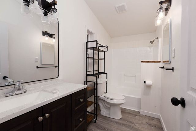 371 E 1200 S, Elsinore, UT 84724