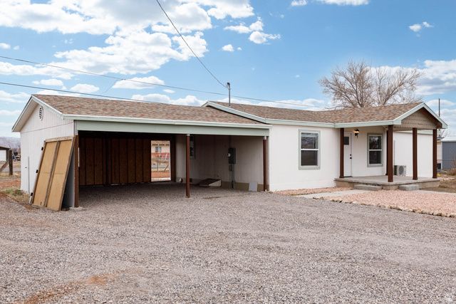 371 E 1200 S, Elsinore, UT 84724
